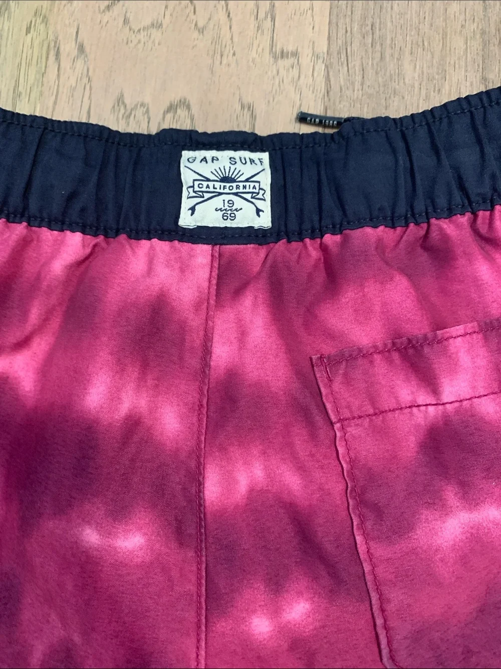 GAP Kids Pink Tie-Dye Elastic Waist Swim Shorts with Navy Waistband Size Large